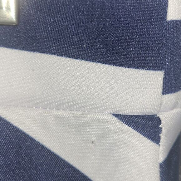 Silhouette NYC Navy and White Flare Skirt size small - Picture 4 of 4